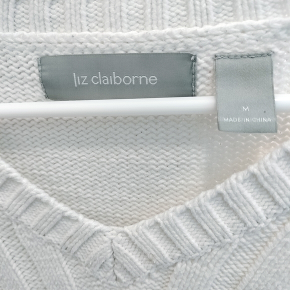 Liz Claiborne V-Neck Cable Knit Sweater - Cream/Oatmeal Size M - Picture 3 of 4